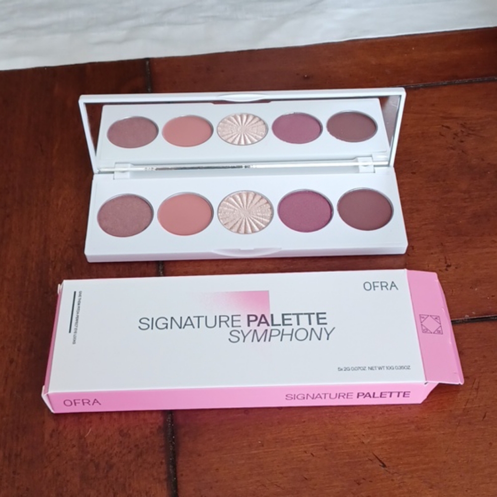 Ofra eyeshadow pallette